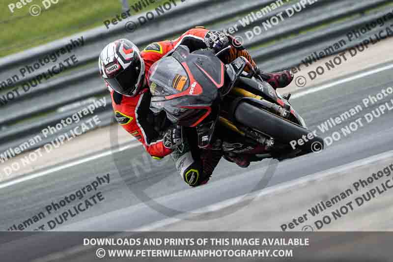cadwell no limits trackday;cadwell park;cadwell park photographs;cadwell trackday photographs;enduro digital images;event digital images;eventdigitalimages;navarra;no limits trackdays;peter wileman photography;racing digital images;trackday digital images;trackday photos